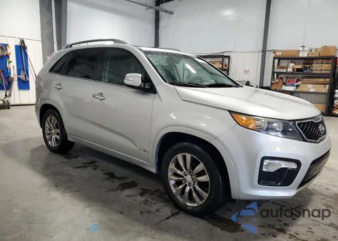 2013 Kia Sorento Sx z USA, uszkodzony, nr VIN 5XYKWDA2XDG384853